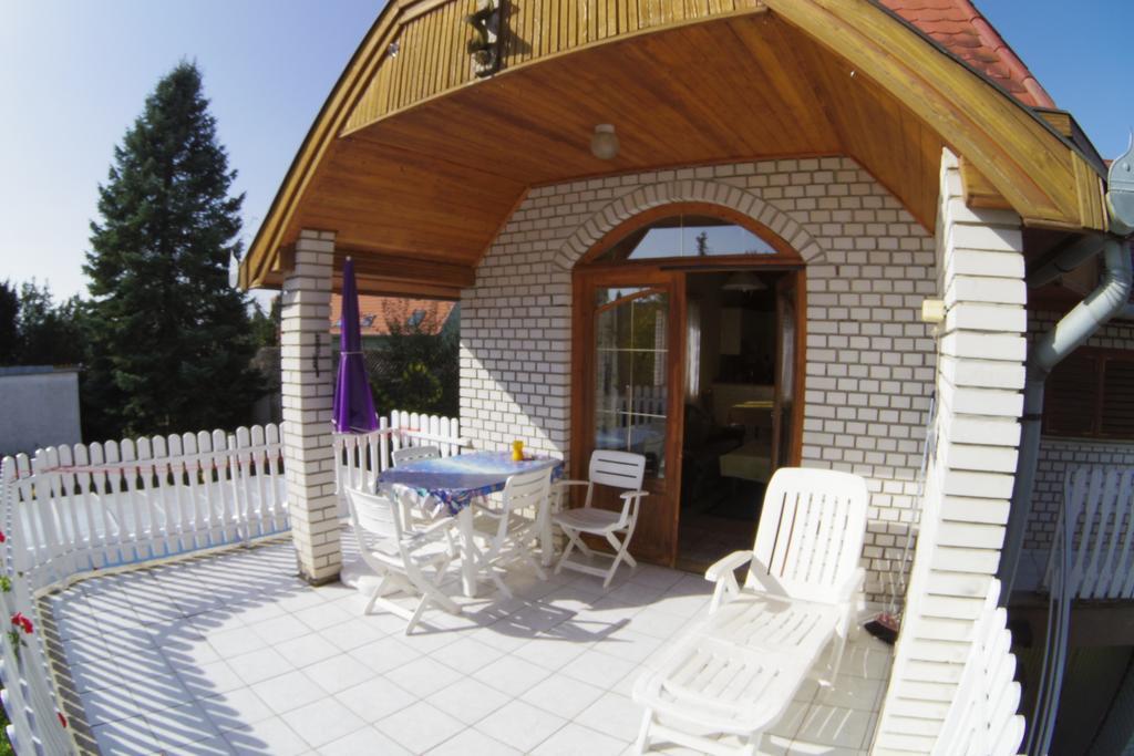 Joker Villa Apartmanhaus Hévíz الغرفة الصورة