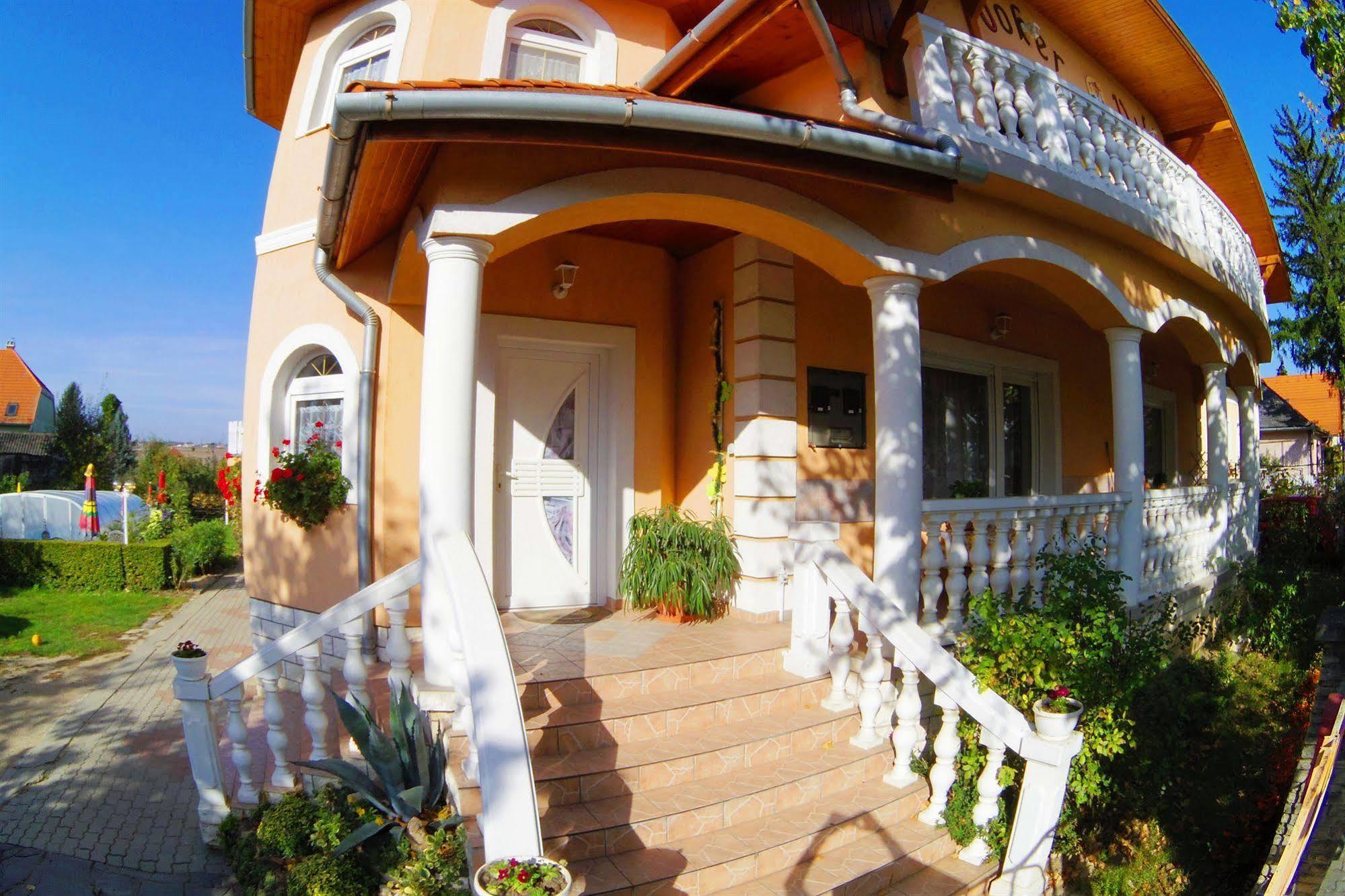 Joker Villa Apartmanhaus Hévíz المظهر الخارجي الصورة